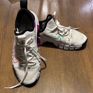 Nike free metcon White and Multicolor Athletic Shoes